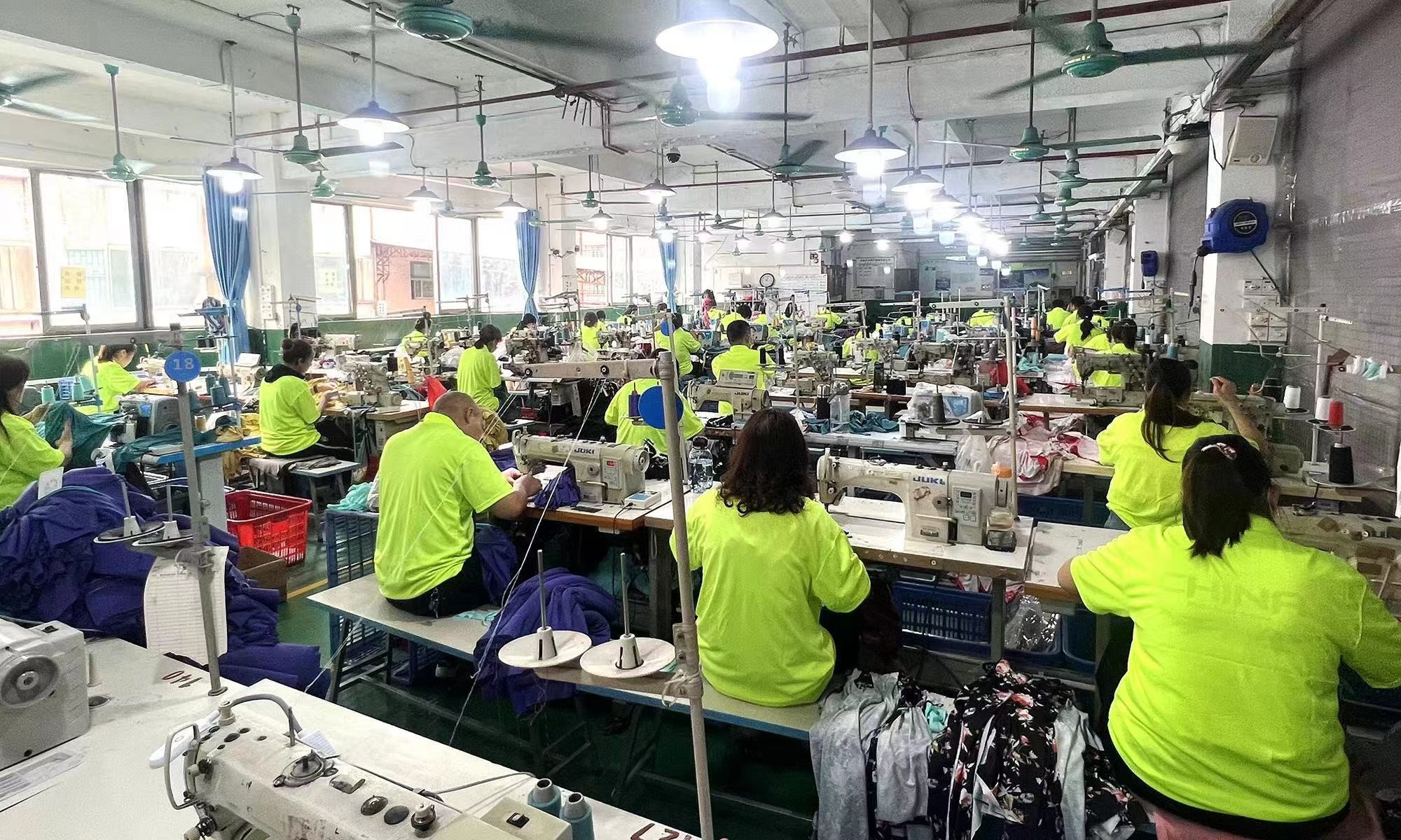 Guangzhou Vinas clothing technology Co., LTD fabriek productielijn