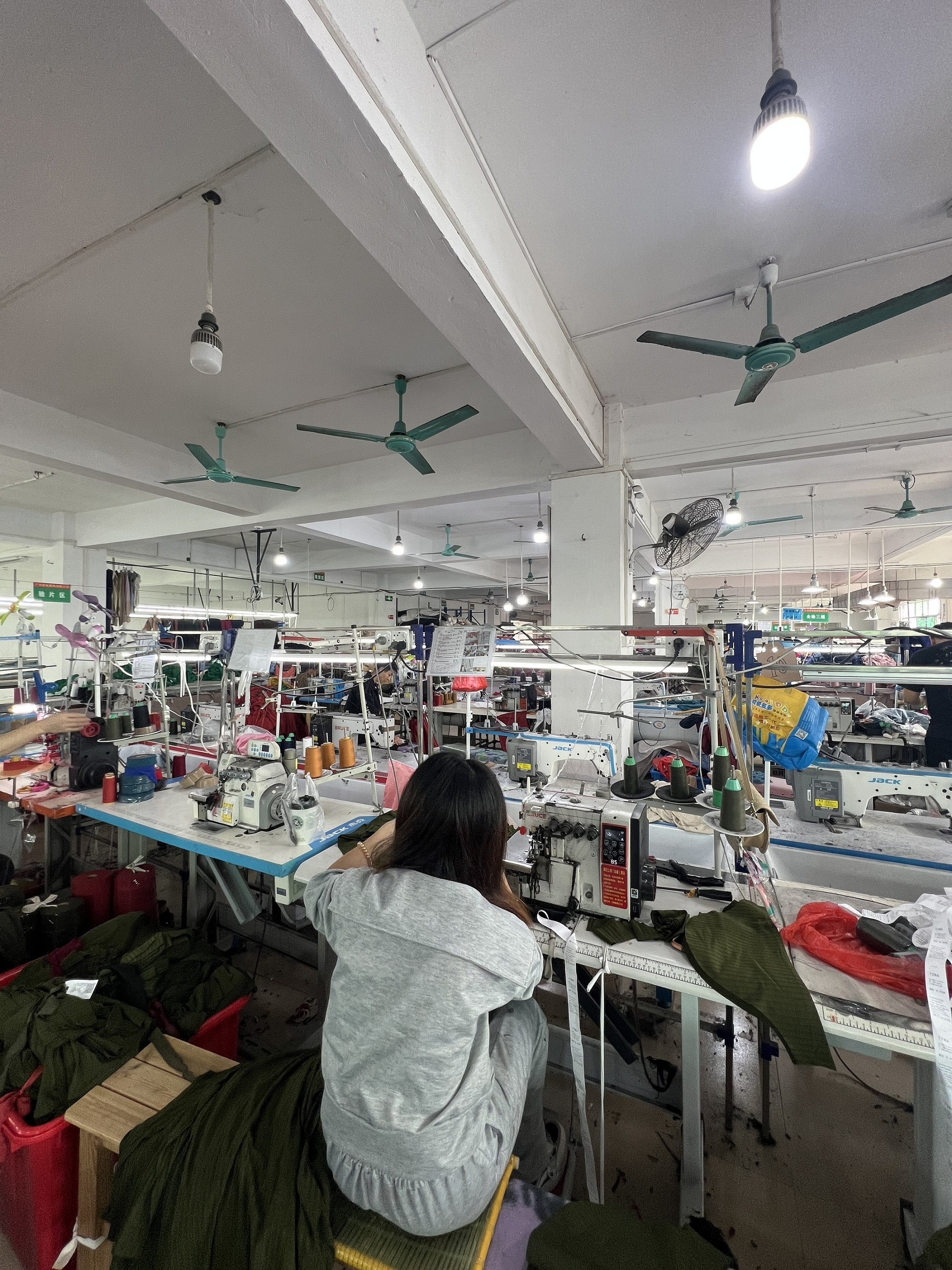 China Guangzhou Vinas clothing technology Co., LTD Bedrijfsprofiel