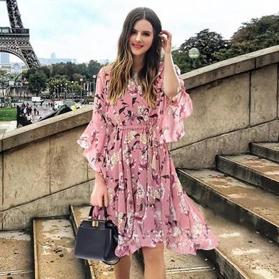 Korte mouw Knie lengte bloemige jurk V hals Flared mouw Ruffled Chiffon jurk