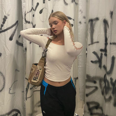Vrouwenzijde Sexy Strakke T-shirts Slim Line Street Hollow Out T-shirt Langmouw