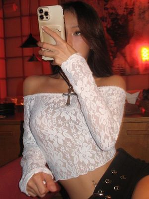 Spits Strakke T-shirt Sexy Spice Spits Neckline Cutout Crop Top T-shirt