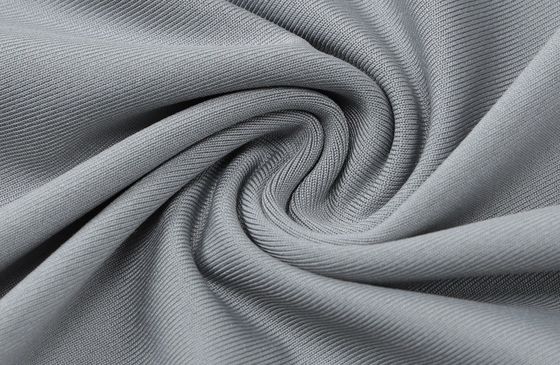 Nieuwe mode sexy rugloze slanke maat gespleten halter jurk